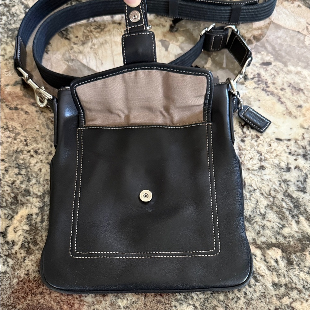 COACH Hamilton Luxury Black Leather Swing Pack Silver Accents Crossbody Bag - Picture 2 of 6
